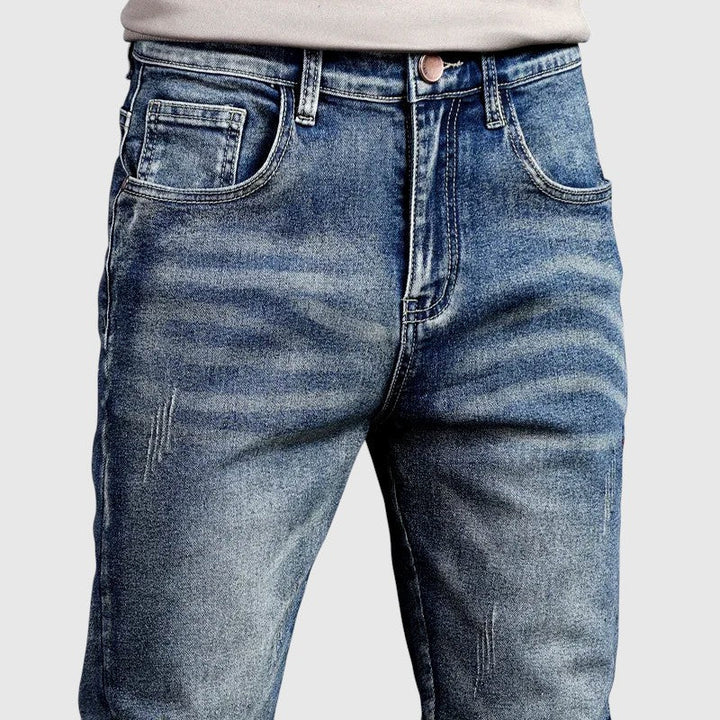 Džíny slim fit